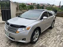 A picture of This is pristine clean Toyota venza 2010 model freshly bath