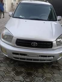 A picture of 2006 TOYOTA RAV4