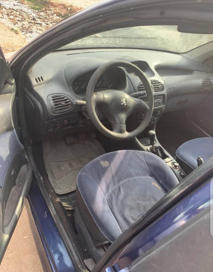 A picture of Dan alimajiri auto O8146111975