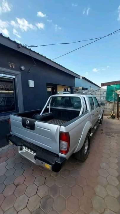 used nissan hardbody