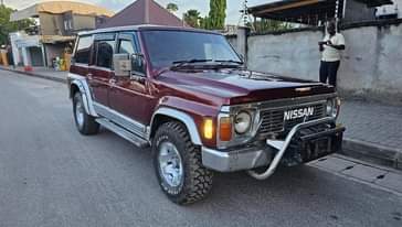 A picture of NISSAN SAFARI