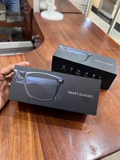 A picture of Smart Sunglasses