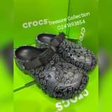 crocs