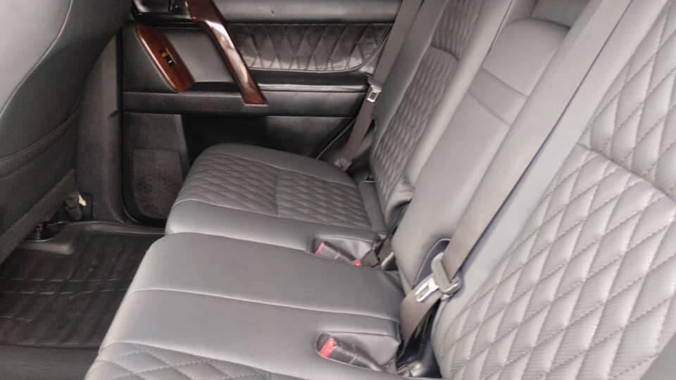 A picture of TOYOTA LAND CRUISER PRADO