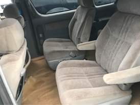 A picture of Toyota Sienna 2000