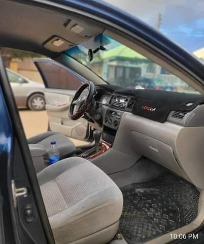 A picture of Mad Distress ooo 2007 Toyota Corolla LE with super sharp