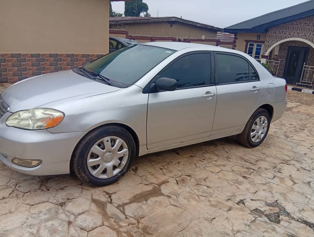 A picture of Corolla 2005