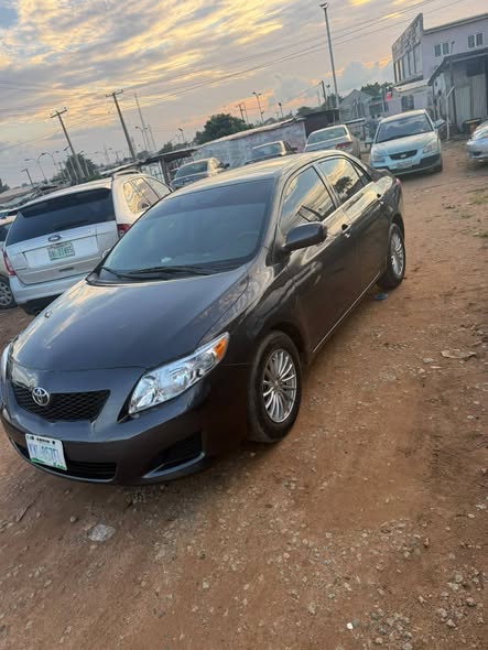 A picture of A super clean direct Belgium used Toyota Corolla 2010 model