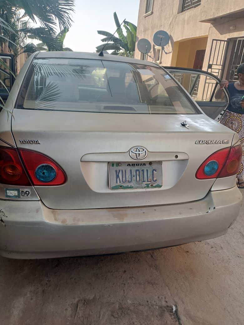 A picture of 03 04 Toyota Corolla with good engine and gear. AC