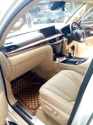 A picture of 2021 Lexus RX