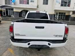 A picture of REGISTERED TOYOTA TACOMA PRERUNNER SR5 V6 2010 FACELIFTED 2018 Bluetooth