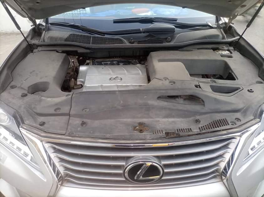 A picture of LEXUS RX350