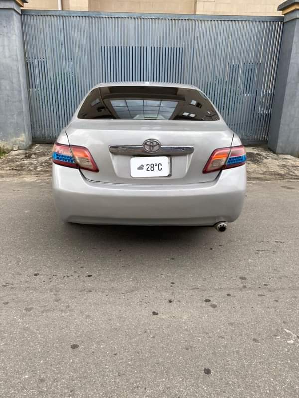A picture of Brand Toyota Camry 2010 Sound Engine Smooth gear Sweet interior