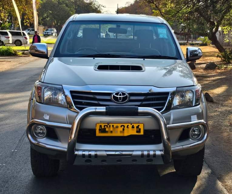 used toyota hilux