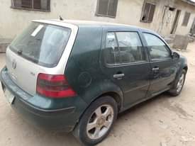 A picture of 2001 Volkswagen Golf 4