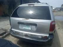 A picture of Dodge caravan 02 engine and gear working well but needs