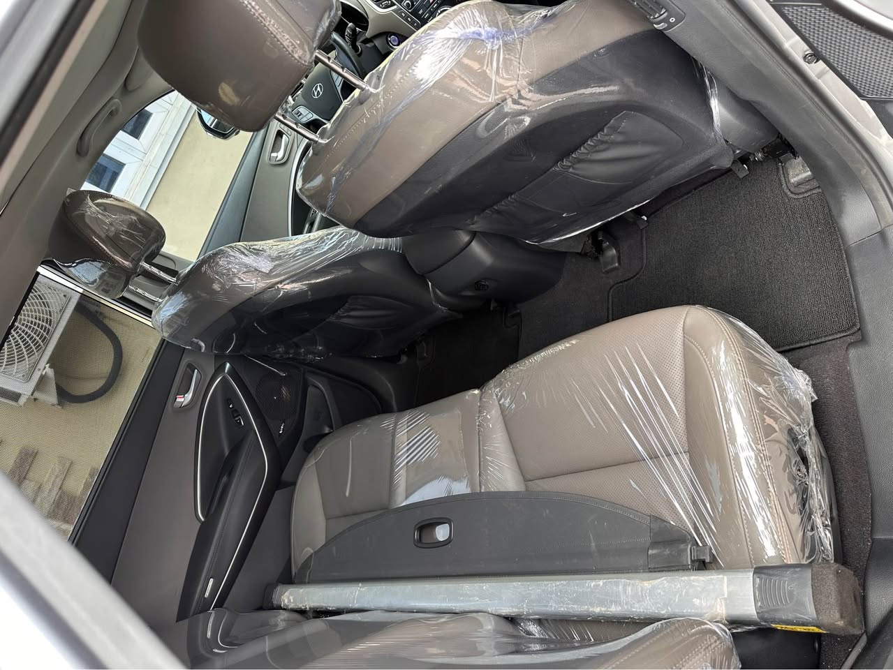 A picture of Toks 2017 Hyundai Santa Fe Ultimate