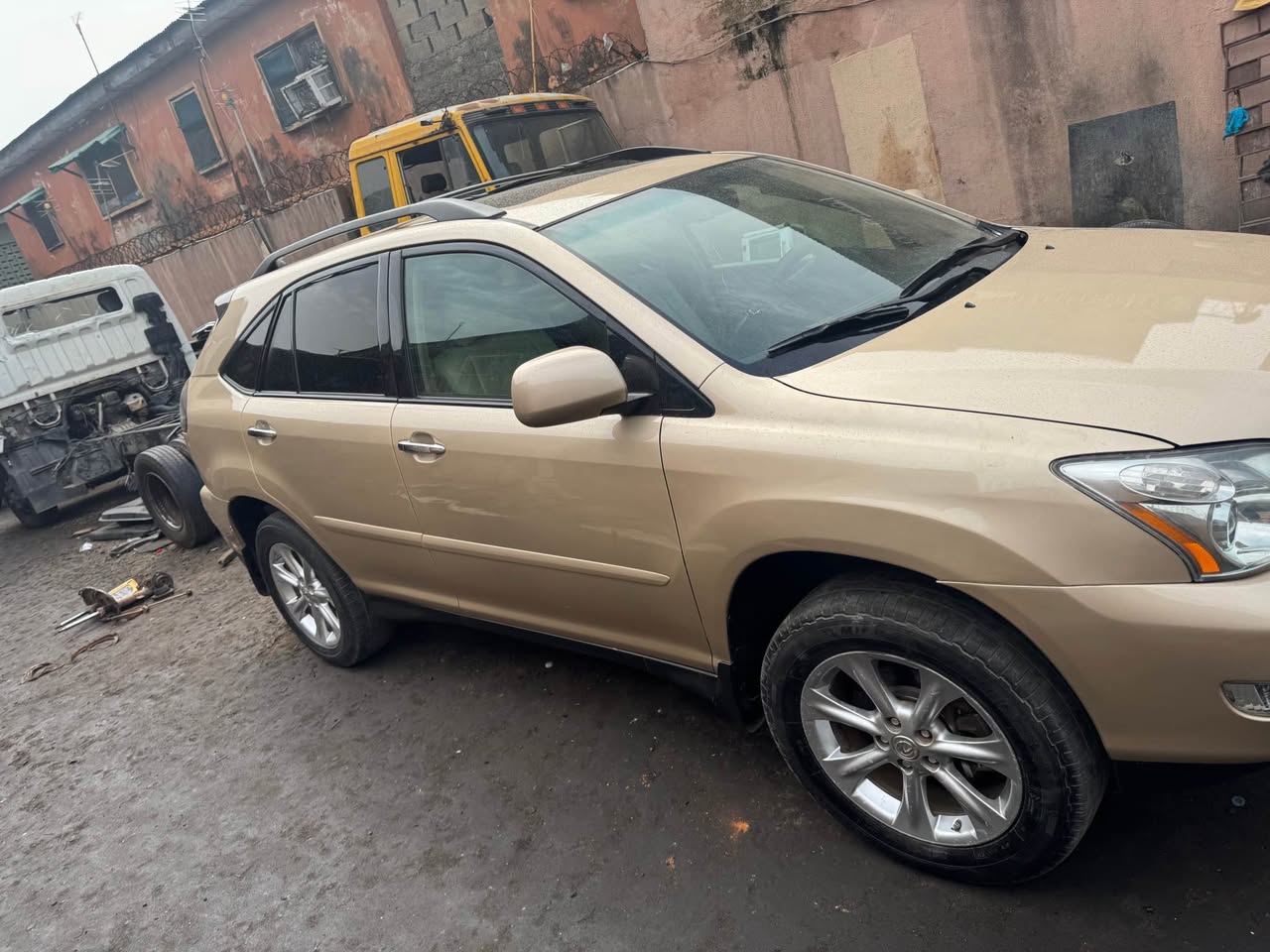 A picture of Nigeria used Lexus Rx 350