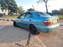 nissan almera