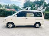 A picture of TOYOTA NOAH BEI 12M