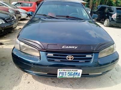A picture of Toyota Camry tiny light sound engine good gear ac chilling