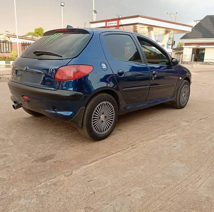 A picture of peugeot