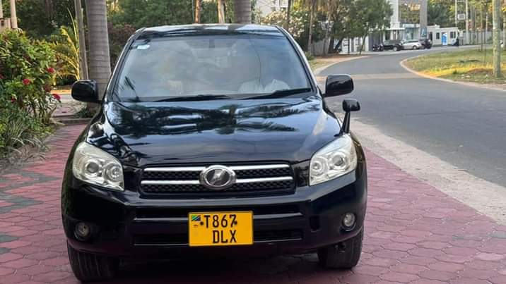 A picture of TOYOTA RAV4 D.L.X Year 2007 Engine CC 2360 Bei ML