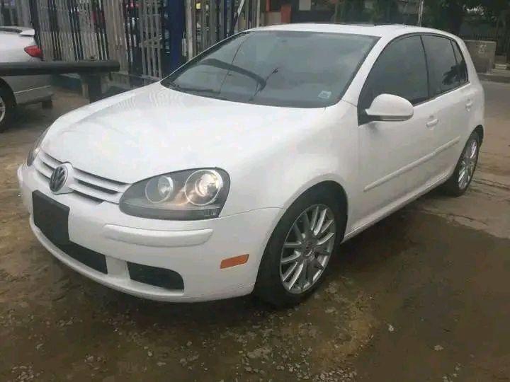 A picture of Volkswagen golf 5