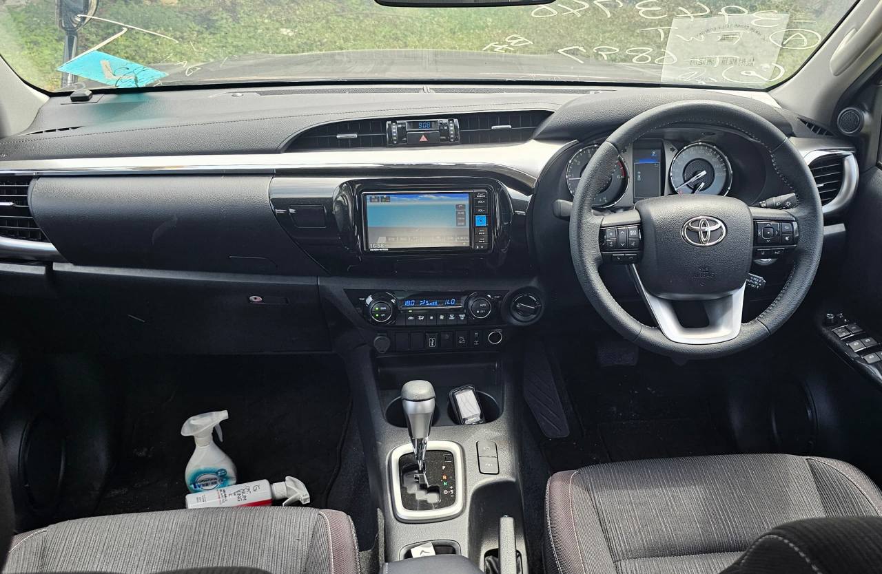 A picture of TOYOTA HILUX