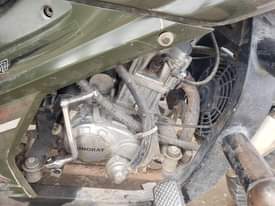A picture of Haya maboss zangu chuma hiyo Ipo sokoni no kipengele chochote