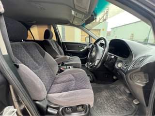 A picture of TOYOTA HARRIER ON SALE