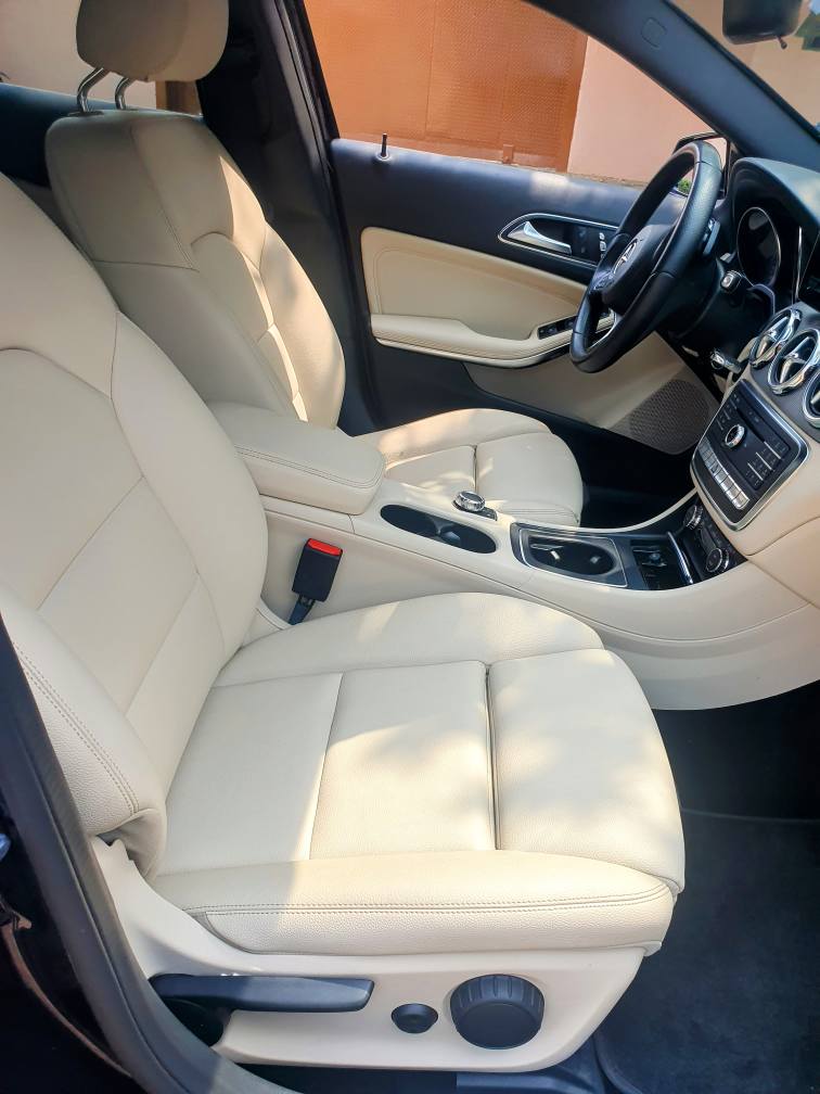 A picture of FOREIGN USED 2018 MERCEDES BENZ GLA250 SUPER CLEAN
