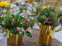 A picture of Vase na maua
