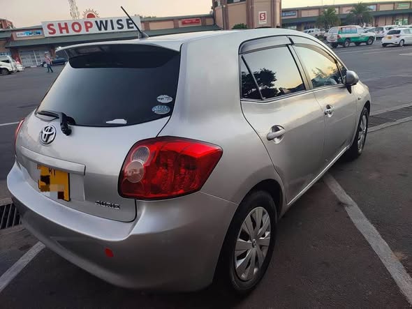 toyota auris