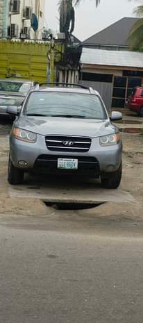 A picture of Sharp Hyundai Santa Fe Nothing to fix Going for 3