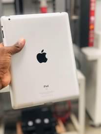 A picture of Ipad 4 32gb storage