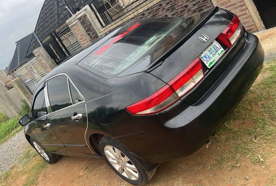 A picture of Honda EOD 2005.