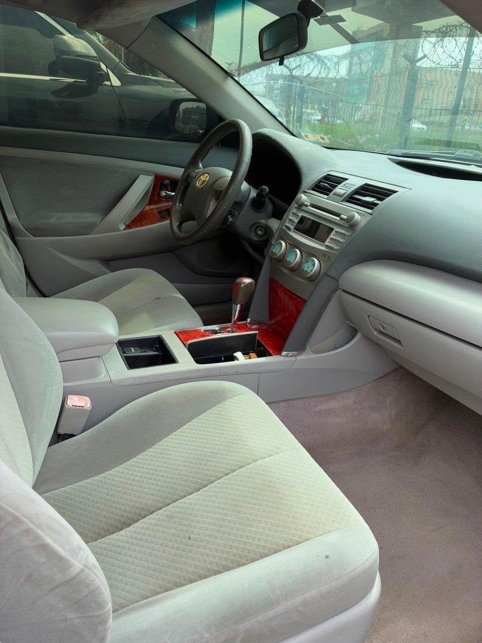 A picture of 2008 Toyota camry