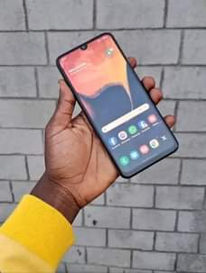 A picture of Samsung A50