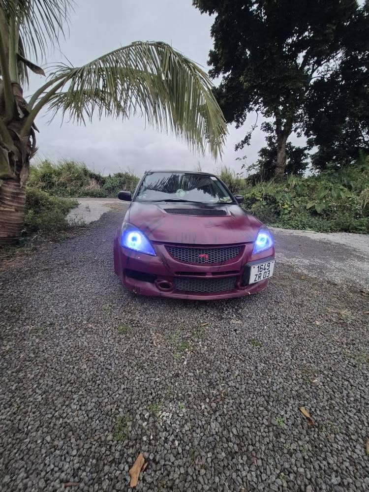 mitsubishi lancer