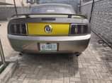 A picture of Extremely clean 2006 Ford mustang Engine and Gear sound Ac
