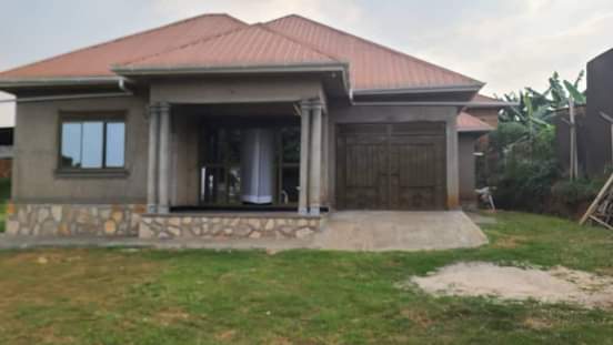 A picture of House for sale at 180m. With ready land title .