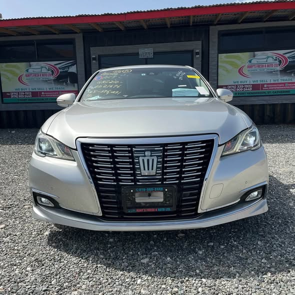 toyota crown