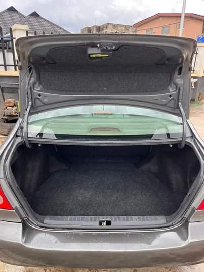 A picture of Toyota Corolla 2005 09061825415