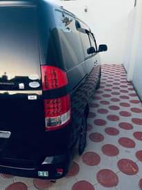 A picture of TOYOTA NOAH VOXY