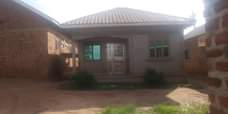 A picture of Kawanda kilinyabigo house on quick sale