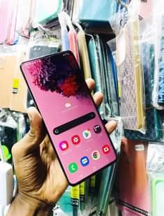 A picture of Samsung s20 plus