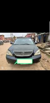 A picture of Lexus RX330
