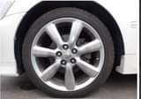 A picture of toyota crown pearly white