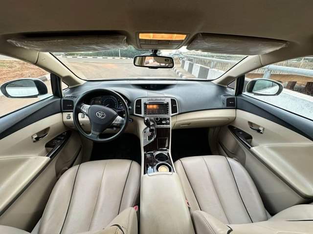 A picture of 2012 Belgium Standard Toyota Venza Limited